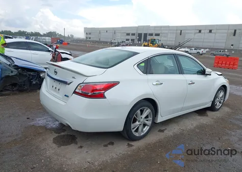2014 Nissan Altima 2.5/2.5 S/2.5 Sl/2.5 Sv from USA, damaged, VIN 1N4AL3AP9EN260650